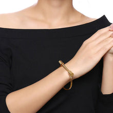 Load image into Gallery viewer, Bar Bangle - Gold Hill Luxe
